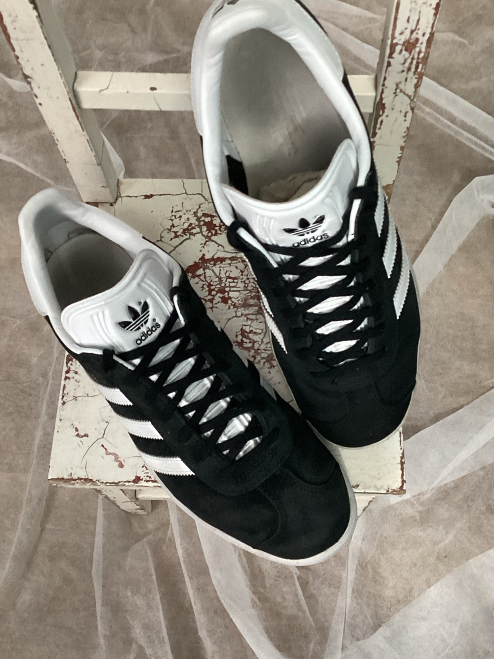 adidas Black and White Suede Classic Sneakers 10.5 Unisex